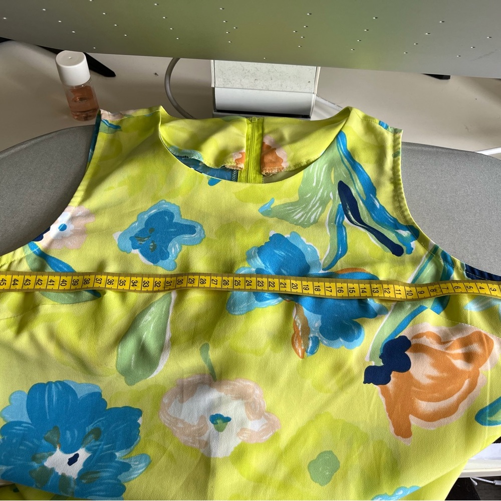 Woman’s dress straight sleeveless yellow green colour floral pattern handmade - Picture 4 of 4